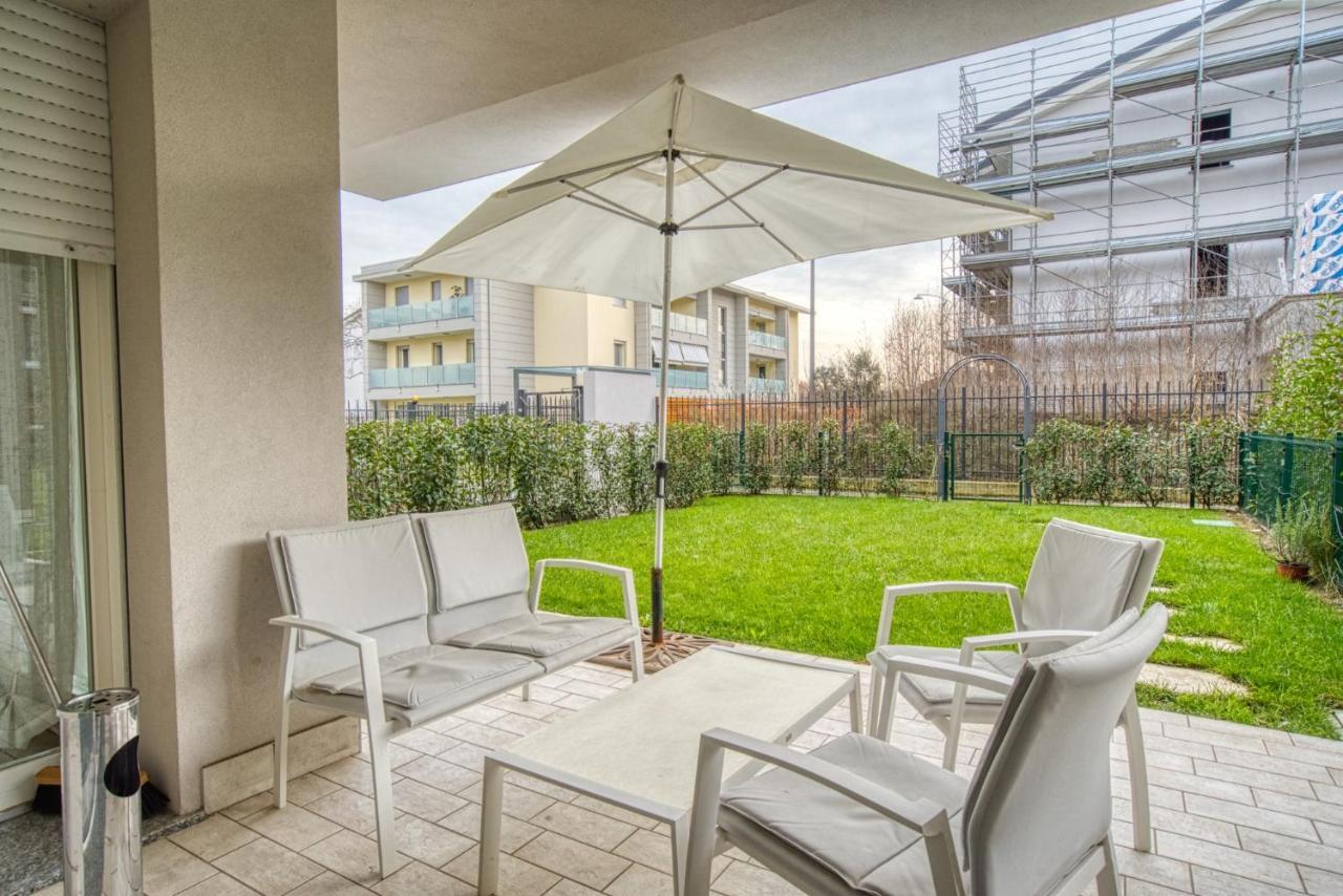 Caseospitali - Casa Azzurra, Incantevole Bilocale Con Giardino Cernusco Sul Naviglio Ngoại thất bức ảnh