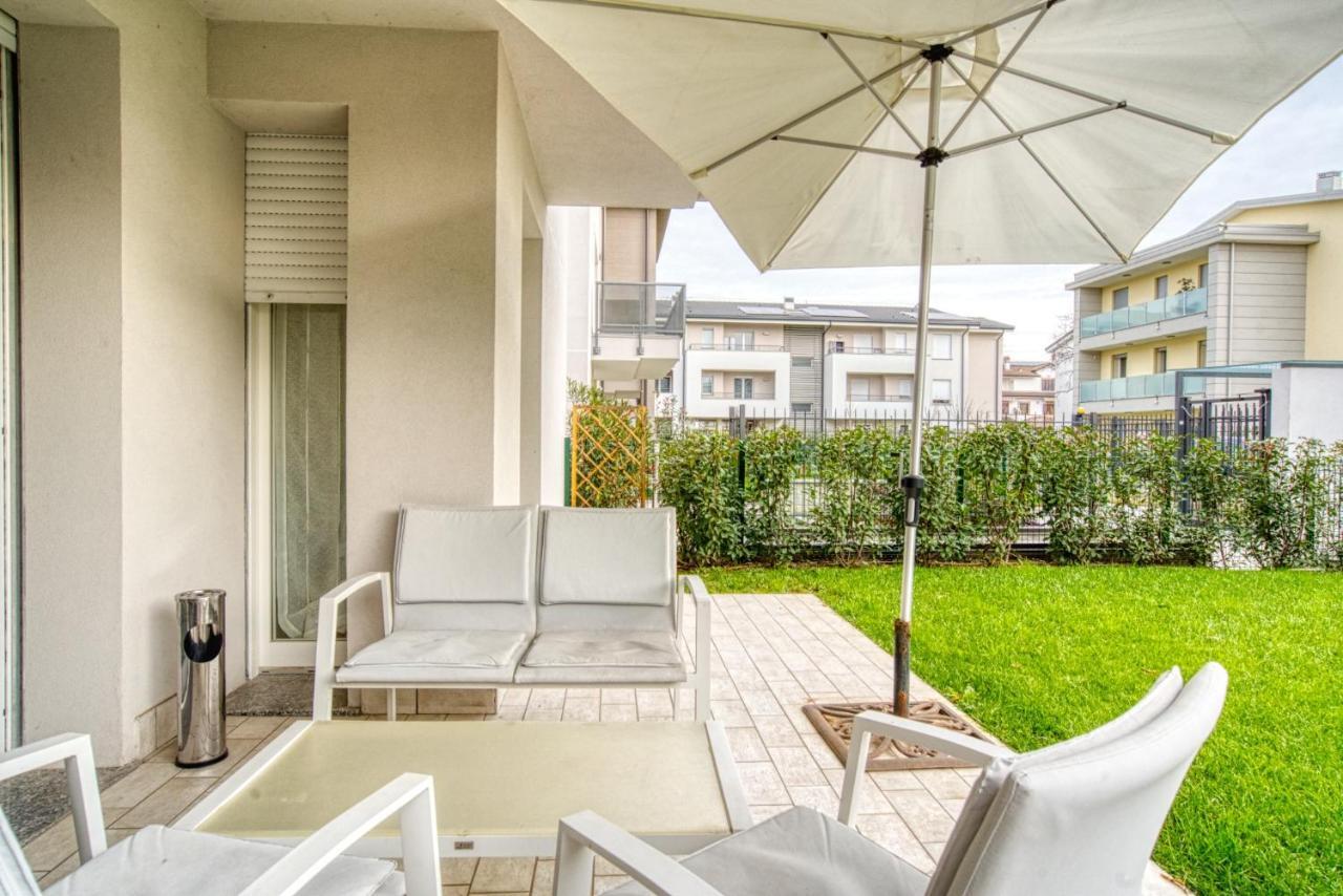 Caseospitali - Casa Azzurra, Incantevole Bilocale Con Giardino Cernusco Sul Naviglio Ngoại thất bức ảnh